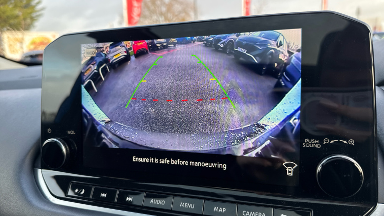 Nissan Qashqai 1.3 DiG-T MH Premiere Edition 5dr Petrol Hatchback